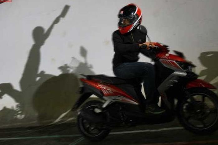 ilustrasi begal motor