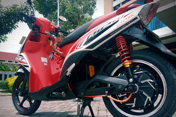 Konversi motor listrik berbasis Yamaha Mio GT garapan RWIN Development.