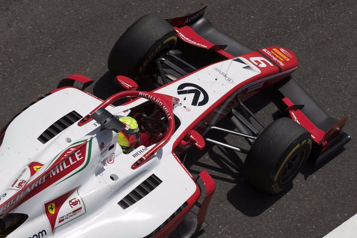 Mick Schumacher memulai debutnya di balap F2 2019 dengan bagus, dua kali mendapat point di F2 Bahrain