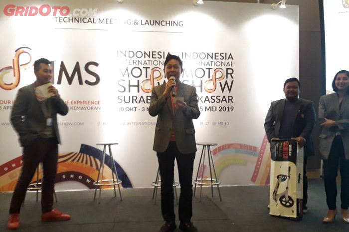 Hendra Noor Saleh, Project Director IIMS 2019 berikan sambitan dalam technical meeting IIMS 2019.
