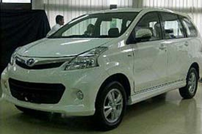 Pantaskah Duo Fenomenal AvanzaXenia Baru Ditunggu?