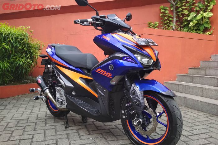 Yamaha Aerox оранжевый