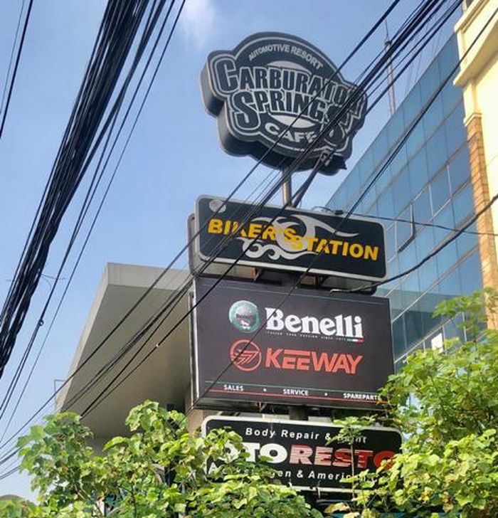 Selain Benelli, dealer ini juga aja menjual Keeway