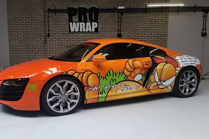 Modifikasi Audi R8 pakai kelir Garfield