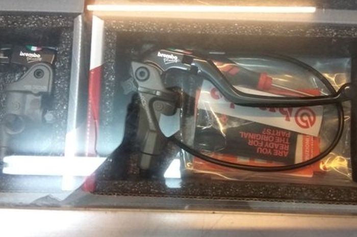 Master rem Brembo 19RCS Corsa Corta ini bisa juga di pasang pada Yamaha NMAX