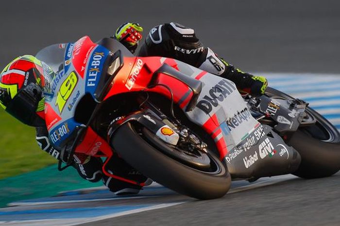 Motor MotoGP Ducati Alvaro Bautista habis jajal buritan kepala cumi-cumi, giliran jajal teknologi F1