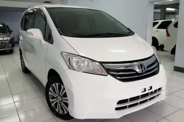 Spesifikasi Honda Freed 2009