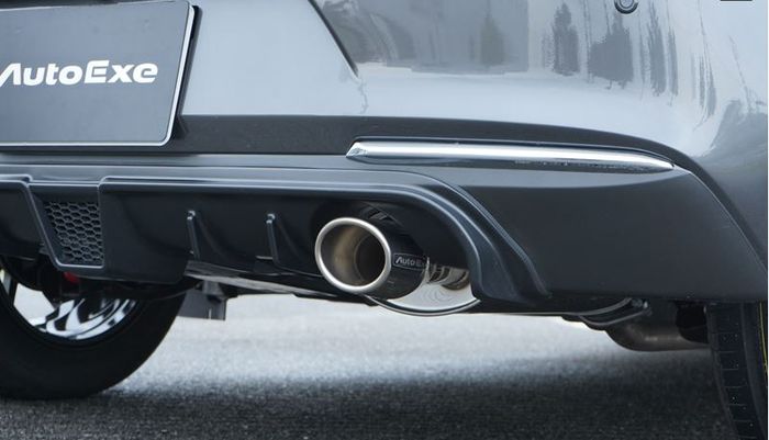AutoExe juga menawarkan knalpot bolt-on buat Mazda2