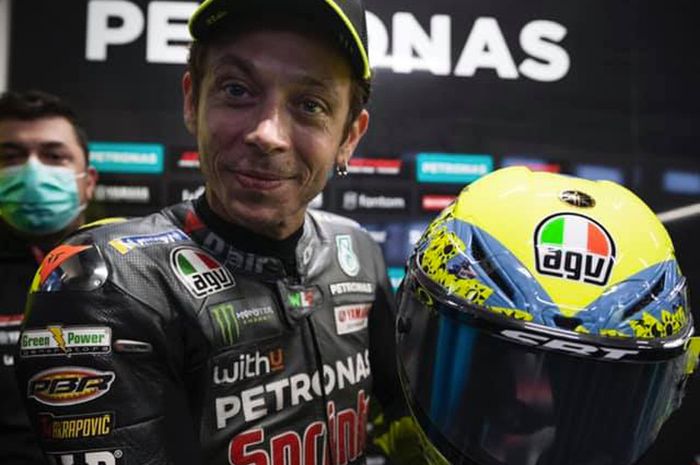 Tampilan Helm Spesial Valentino Rossi di MotoGP Emilia Romagna 2021