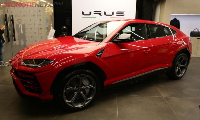 Lamborghini Urus saat ini sudah terjual 8 unit di Indonesia