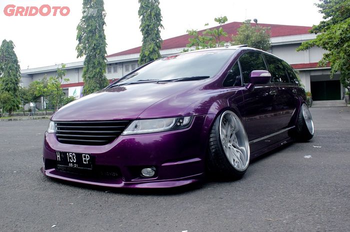 Modifikasi Honda Odyssey pakai camber 