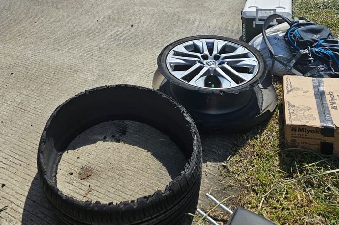 Ban Dunlop terlepas hingga jadi dua bagian