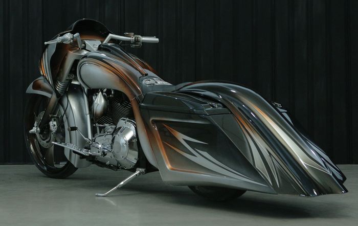 Harley Davidson Road King Berkonsep Bagger