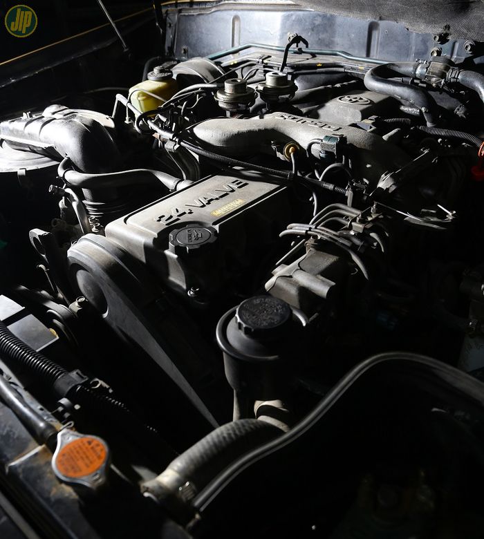 Spesifikasi mesin diesel 4.2 Liter dengan katup 24 Valve berkode 1HD-FT