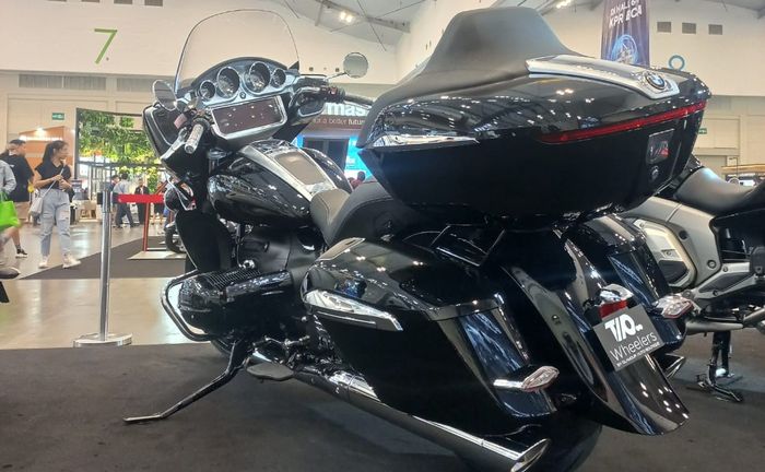 BMW R18 Transcontinental