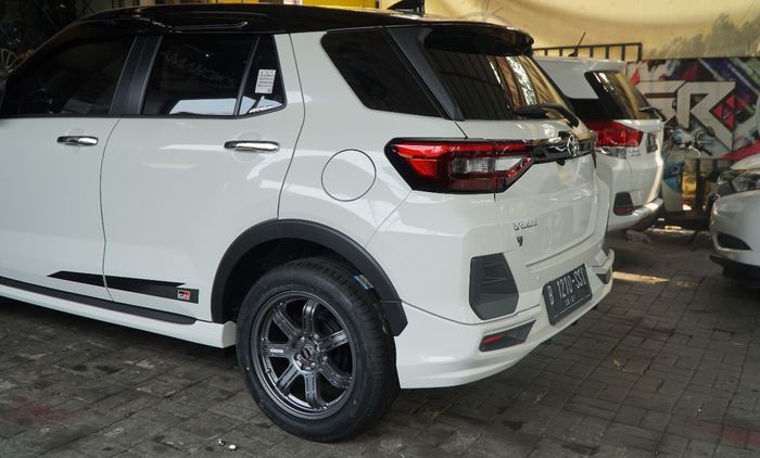 Penyuka tampilan sporty bisa pakai HSR Sial