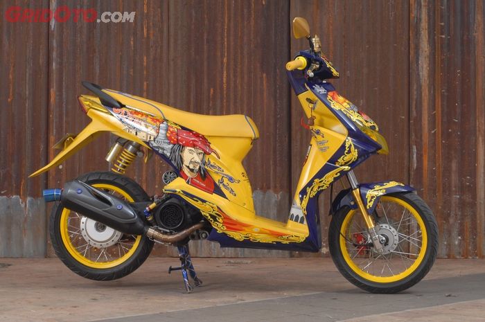 Honda BeAT dengan sticker Hang Tuah 