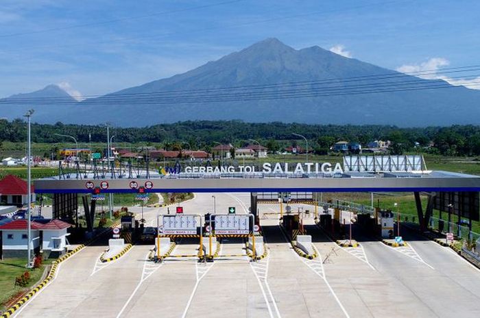 Gerbang tol Salatiga