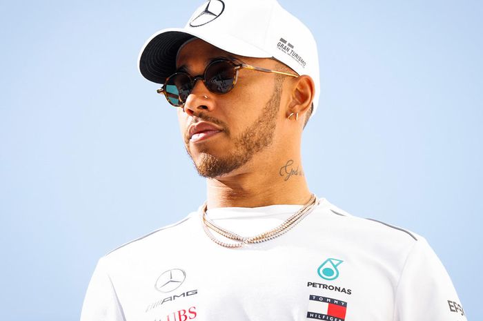 Lewis Hamilton menjelang balapan GP F1 Prancis. Menurutnya balapan musim 2018 ini masih panjang