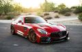 Mercedes-AMG GT S Sangar Berjubah Merah dan Pakai Pelek ADV.1 Emas