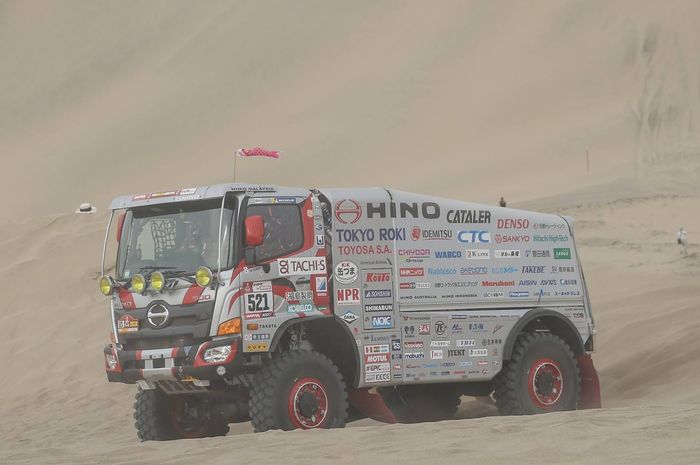 Hino menjadi satu-satunya truk produksi Jepang yang berlaga di Dakar 2018