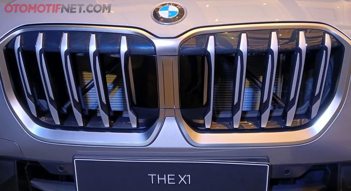 Gril BMW X1 sDrive XLine 2023