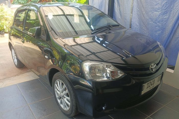 Spesifikasi dan kisaran harga Toyota Etios Valco tahun 2014 seken
