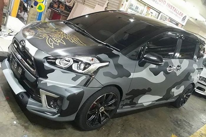 Toyota Sienta Modellista dengan cutting sticker kamuflase