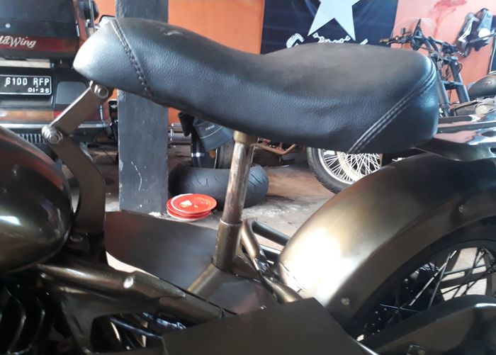 Sok belakang model teleskopik mirip HD WLA