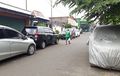 PENTING, Tips Aman Parkir Mobil Dipinggir Jalan, Harap Perhatikan