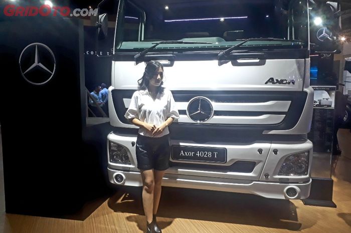 Ilustrasi. Mercedes-Benz Axor 4028 T di GIICOMVEC 2020