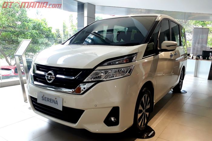 Ilustrasi All New Nissan Serena di dealer