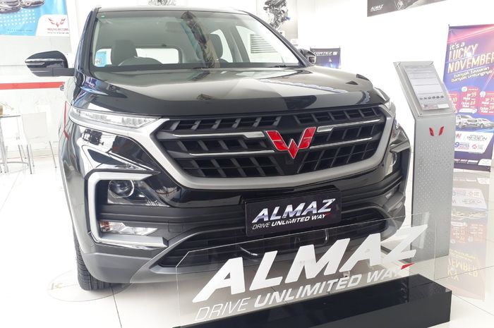 Wuling Almaz di dealer