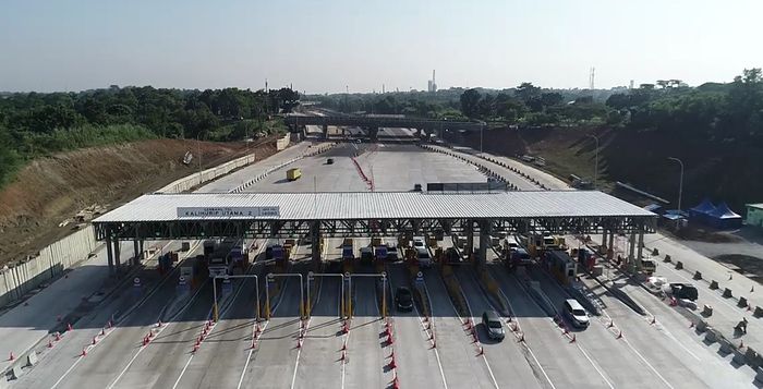 Kondisi terkini tol jakarta-cikampek tampak lengang