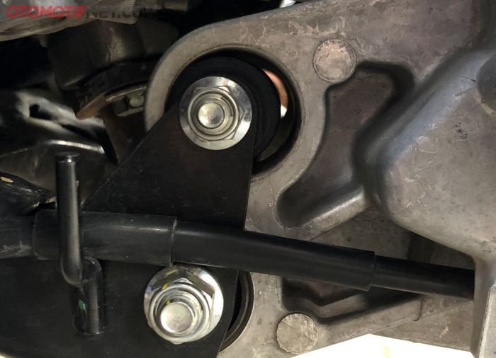 Karet engine mounting Yamaha Aerox 155