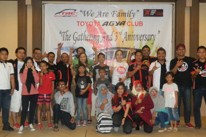 Toyota Agya Club chapter Ngapak-R rayakan hari jadinya yang ketiga