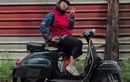 Kisah Ibu Guru Dengan Vespa 2-Tak, Berawal Dari Kenangan Bapak
