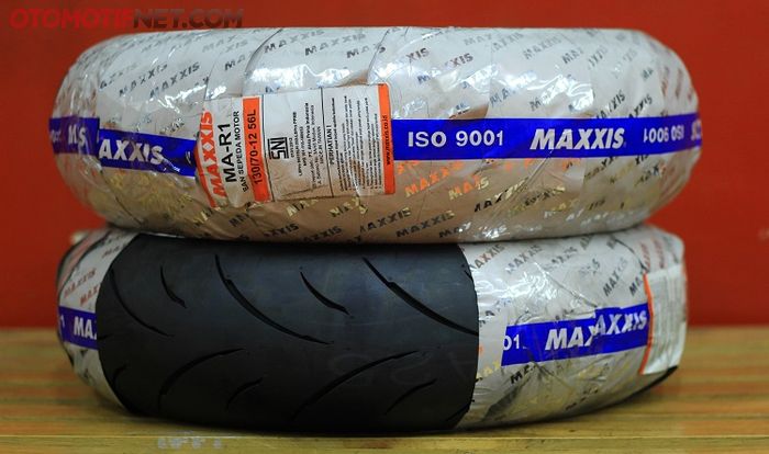 Maxxis punya compound medium dengan harga terjangkau mulai dari Rp 500 ribuan
