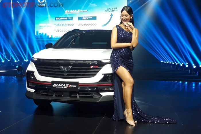 Wuling Almaz RS diluncurkan