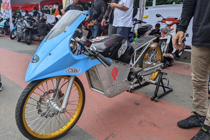 Dyvolt Petrikbike turut ramaikan ajang Street Race Polda Metro jaya 2023 di Kemayoran