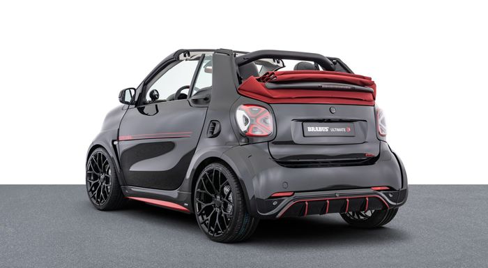 Body kit Widestar juga disematkan oleh Brabus