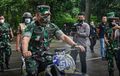 Jenderal TNI Dudung Abdurachman Dapat Kesempatan Cicipi MotoEV Saat Berkunjung ke Pindad, Begini Aksinya
