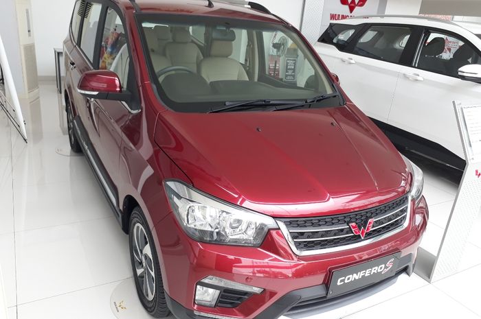 Ilustrasi Wuling Confero