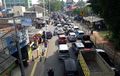 Berita Foto PPKM Darurat Hari Ketiga di Jakarta, Jalan Raya Lenteng Agung Macet Parah