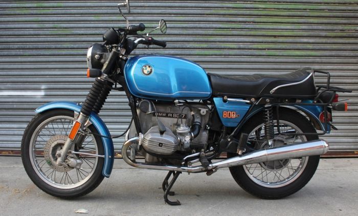 Bentuk standar BMW R60/7 buatan tahun 1979