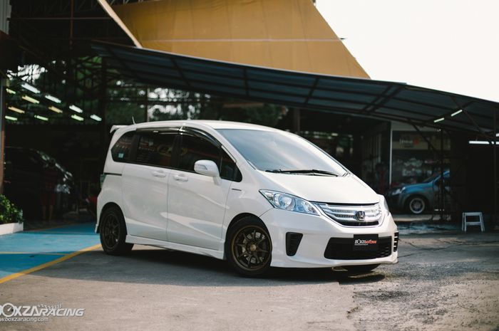 Modifikasi minimalis Honda Freed