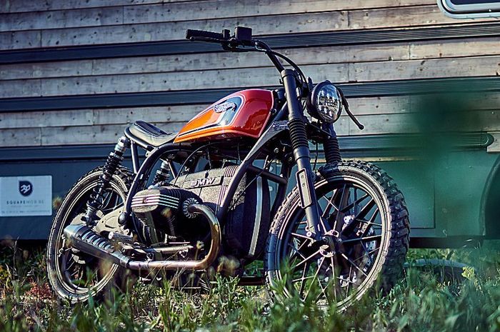 BMW R65 street tracker