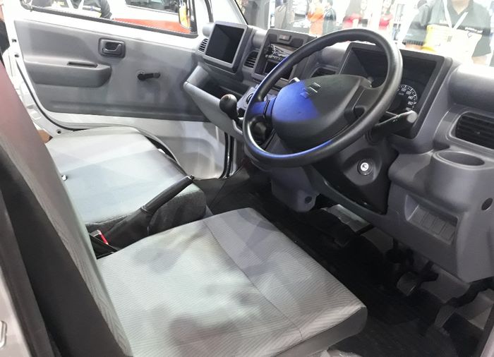 Inrerior New Suzuki Carry Luxury