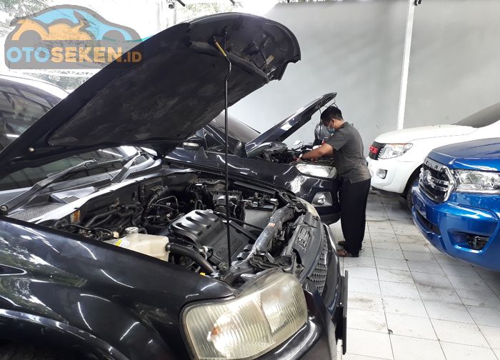 Ruang servis mobil Ford di bengkel spesialis Ford Mastercars.id