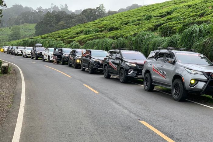 Komunitas ID42NER melakukan touring jelajah Pansela.